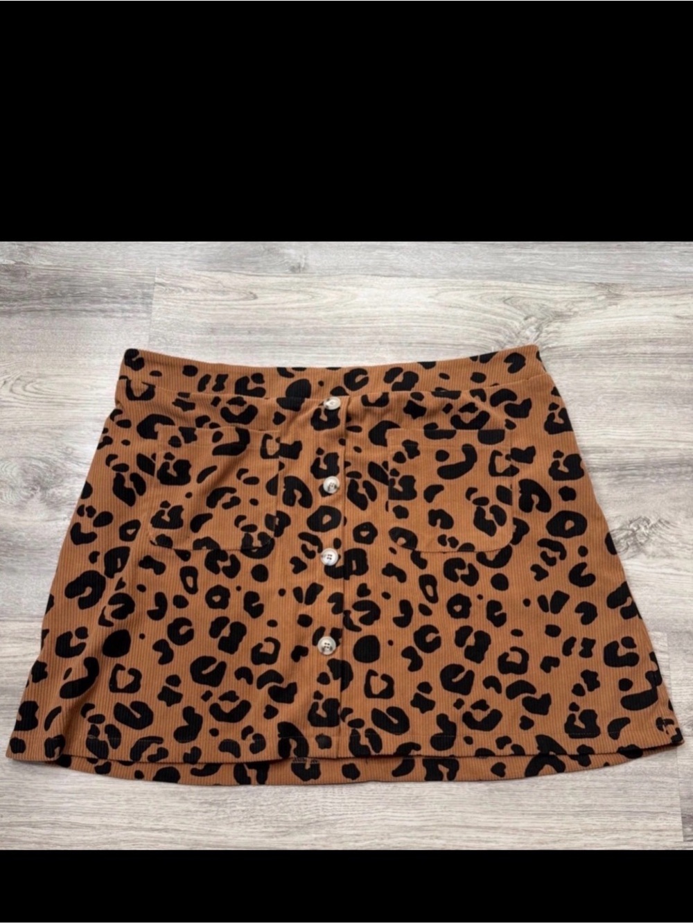 SHEIN Women’s Casual Leopard Print Button-Down Shirt - Tan/Black